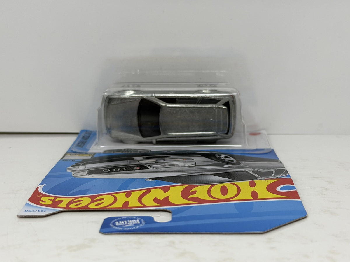 Hot Wheels ZAMAC Factory Fresh 1994 Audi Avant RS2 1:64 Diecast