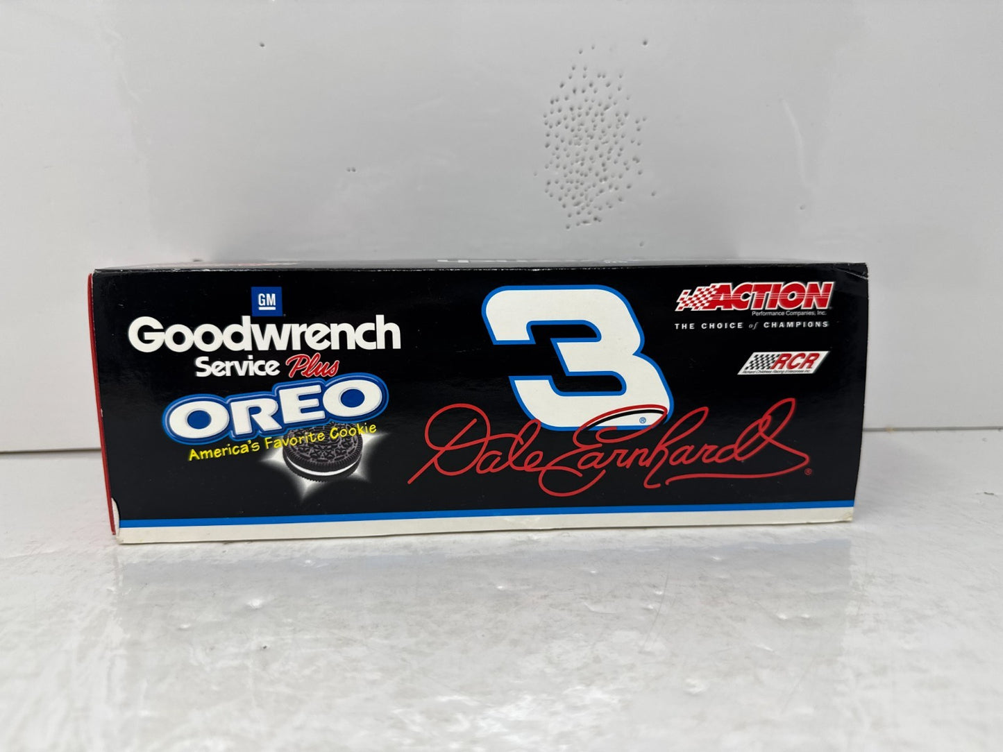 Action Nascar #3 Dale Earnhardt Oreo GM Goodwrench 2001 Monte Carlo 1:24 Diecast