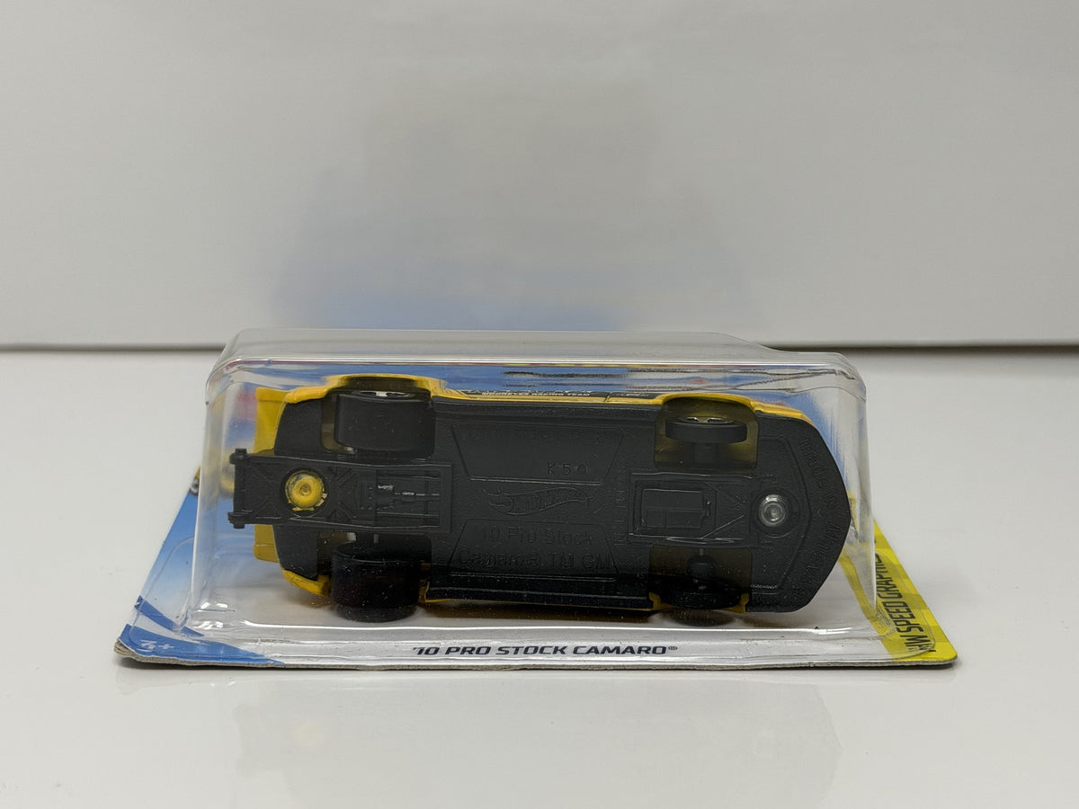 Hot Wheels Speed Graphics 2010 Chevy Pro Stock Camaro 1:64 Diecast Moon Eyes V4