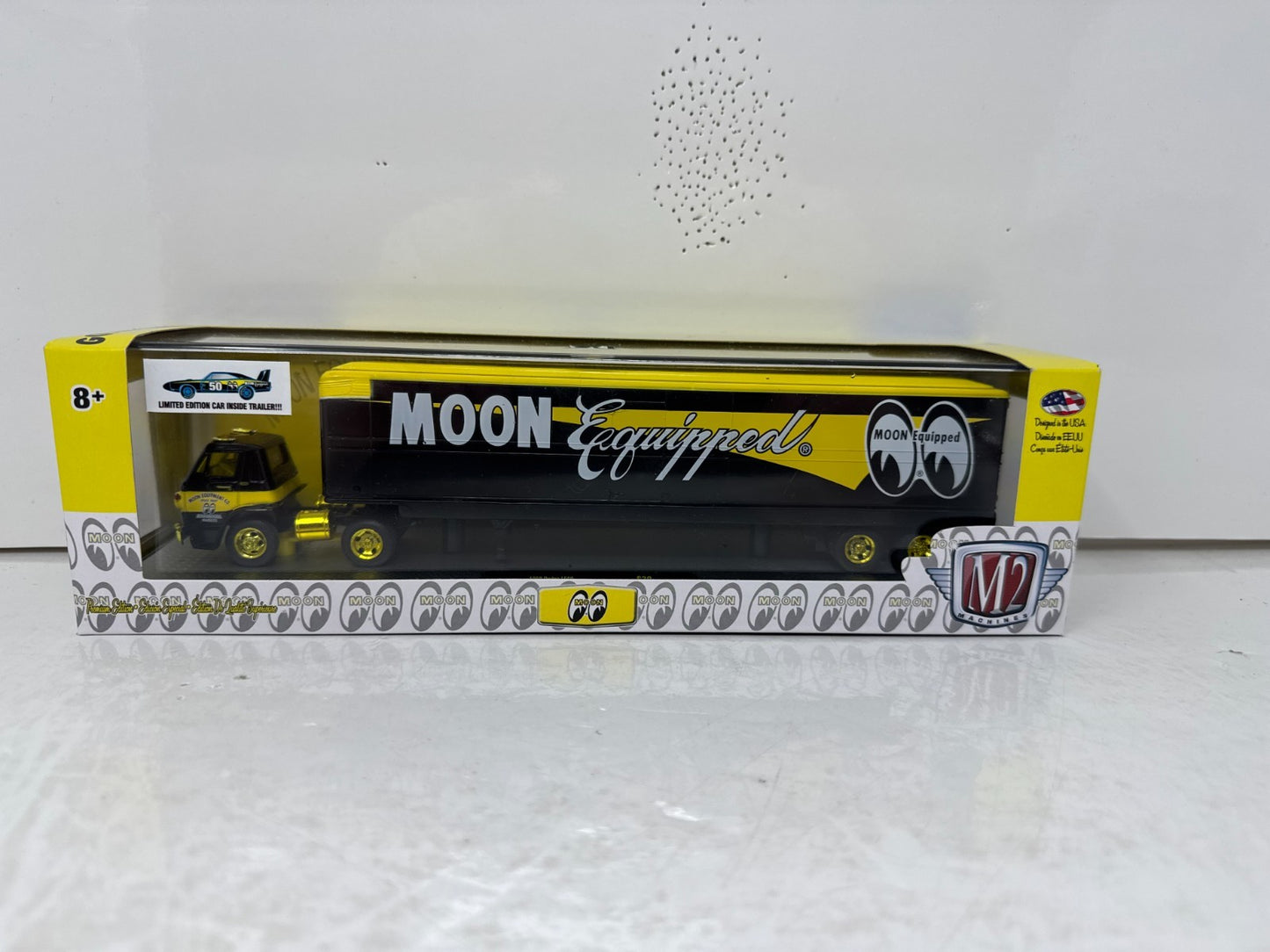 M2 Machines Dodge L600 & 1969 Dodge Charger Daytona Mooneyes CHASE 1:64 Diecast