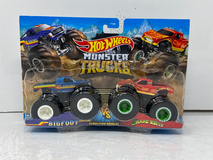 Hot Wheels Monster Trucks Bigfoot vs Snake Bite Demolition Doubles 1:64 Diecast