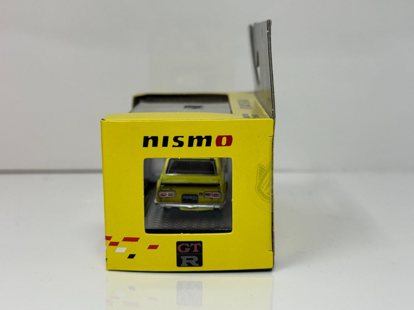 M2 Machines NISMO Nissan 1971 Nissan Skyline GT-R 1:64 Diecast