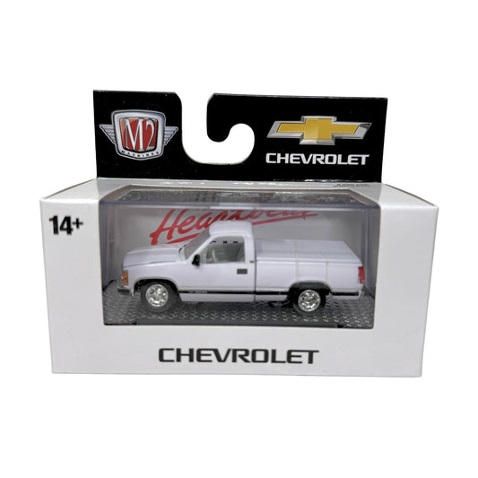 M2 Machines Chevrolet 1991 Chevrolet C1500 Silverado 1:64 Diecast