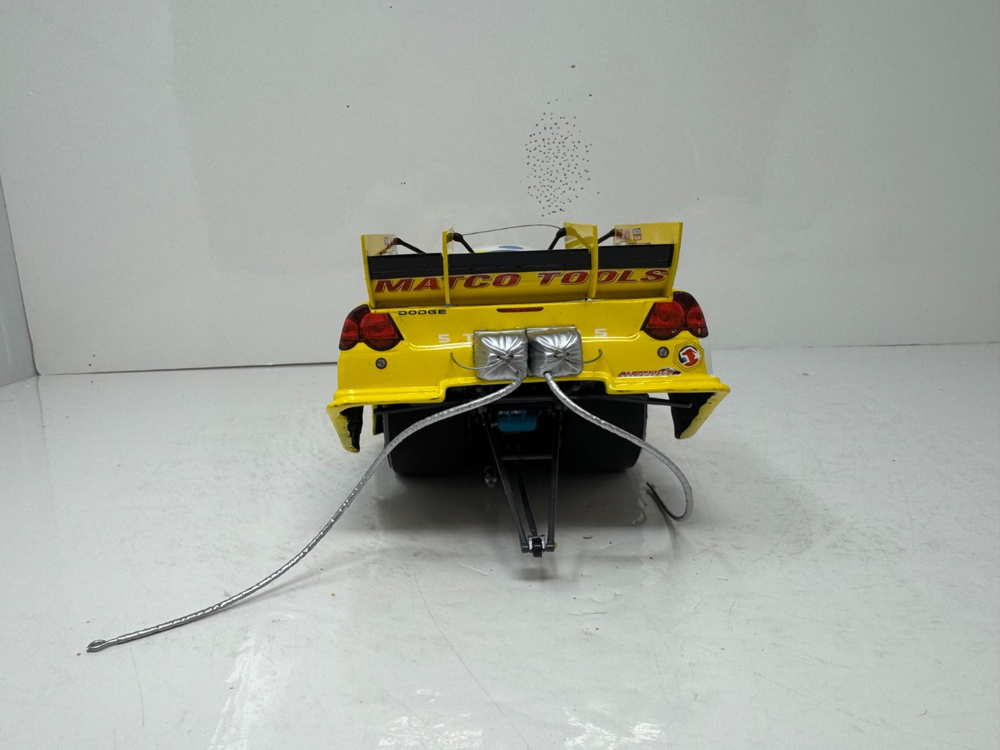 Milestone Johnny Gray NHRA Wonder Wagon Dodge Stratus Funny Car 1:16 Scale