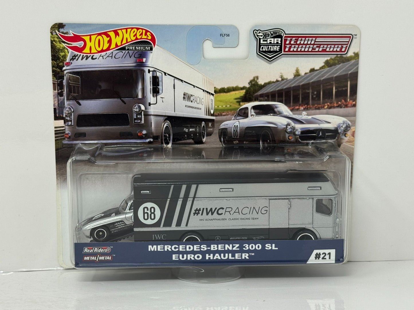 Hot Wheels Premium Team Transport #21 Mercedes-Benz 300 SL & Hauler 1:64 Diecast