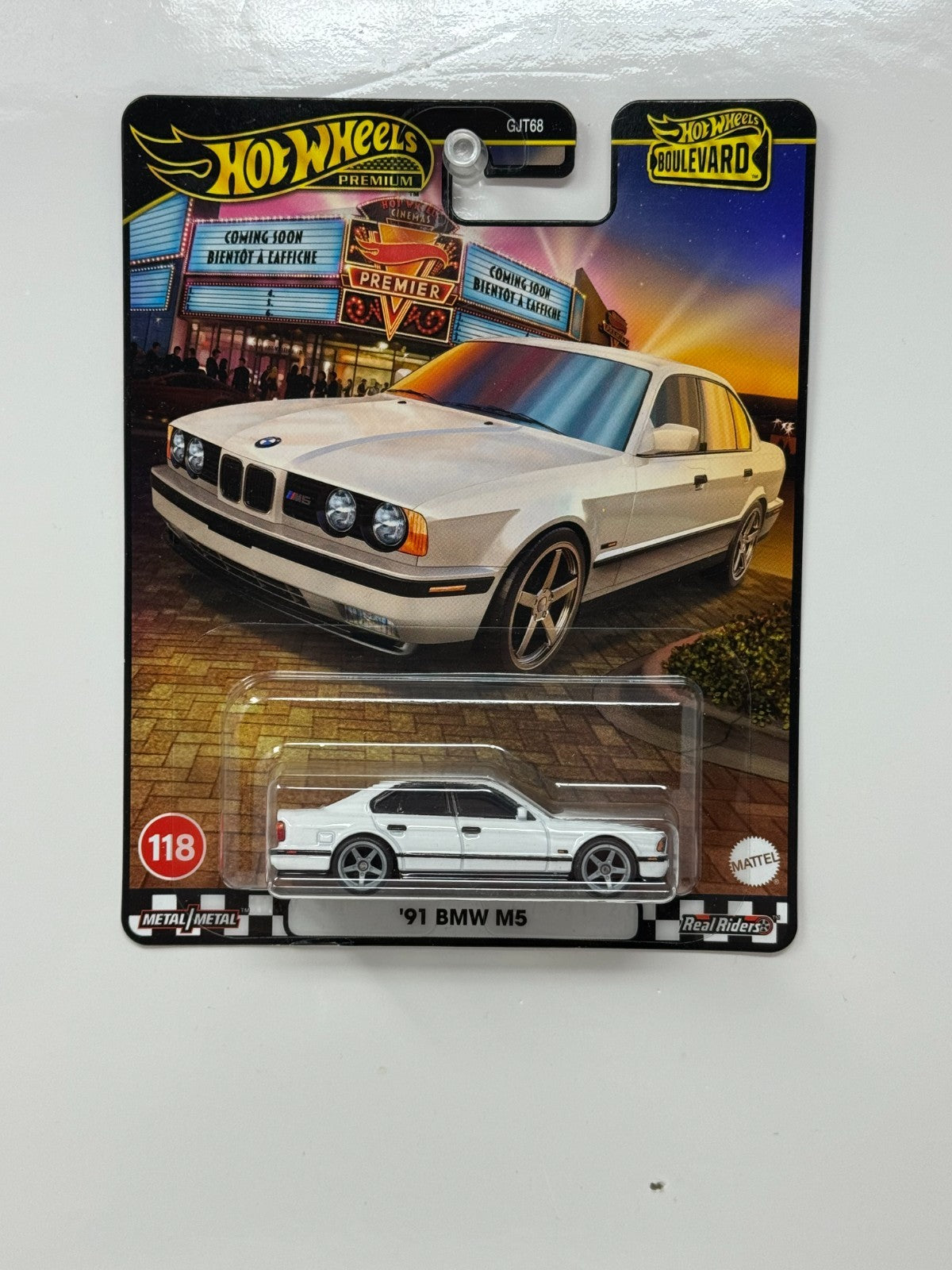 Hot Wheels Premium Boulevard #118 1991 BMW M5 1:64 Diecast
