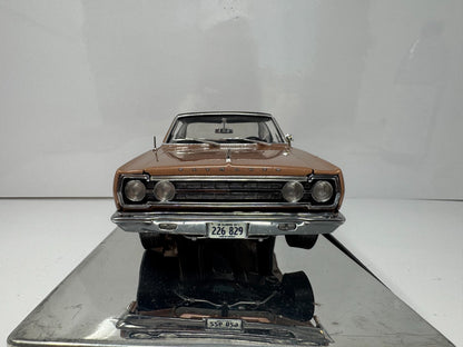 Highway 61 Collectibles 1967 Plymouth Belvedere II 1:18 Diecast
