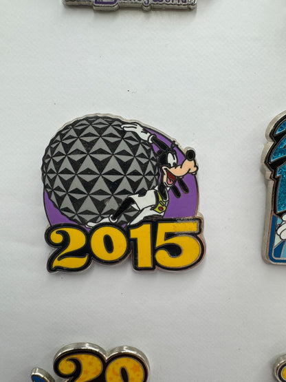 WDW Disney Goofy EPCOT 2015 Starter Trading Pin DC2S12