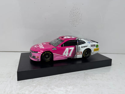 Lionel NASCAR #47 Ricky Stenhouse Jr Kroger Pink Camaro ZL1 1:24 Diecast