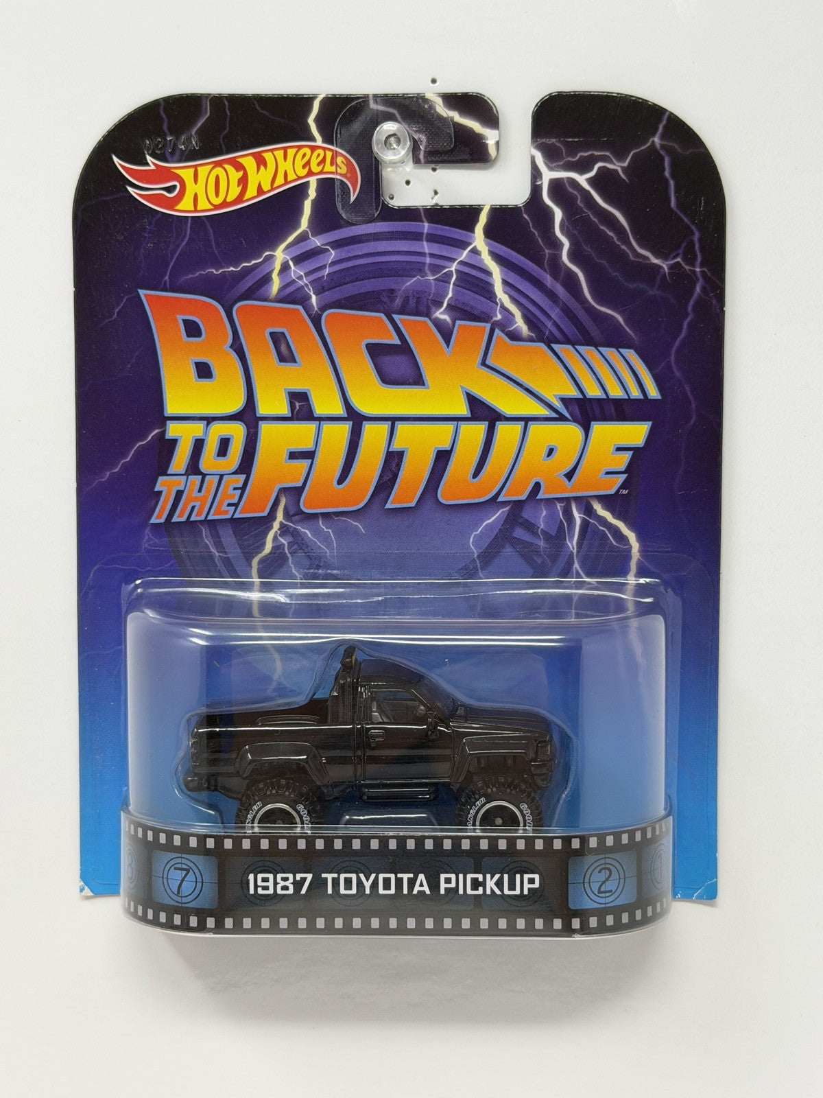 Hot Wheels Retro Entertainment Back to Future 1987 Toyota Pickup 1:64 Diecast