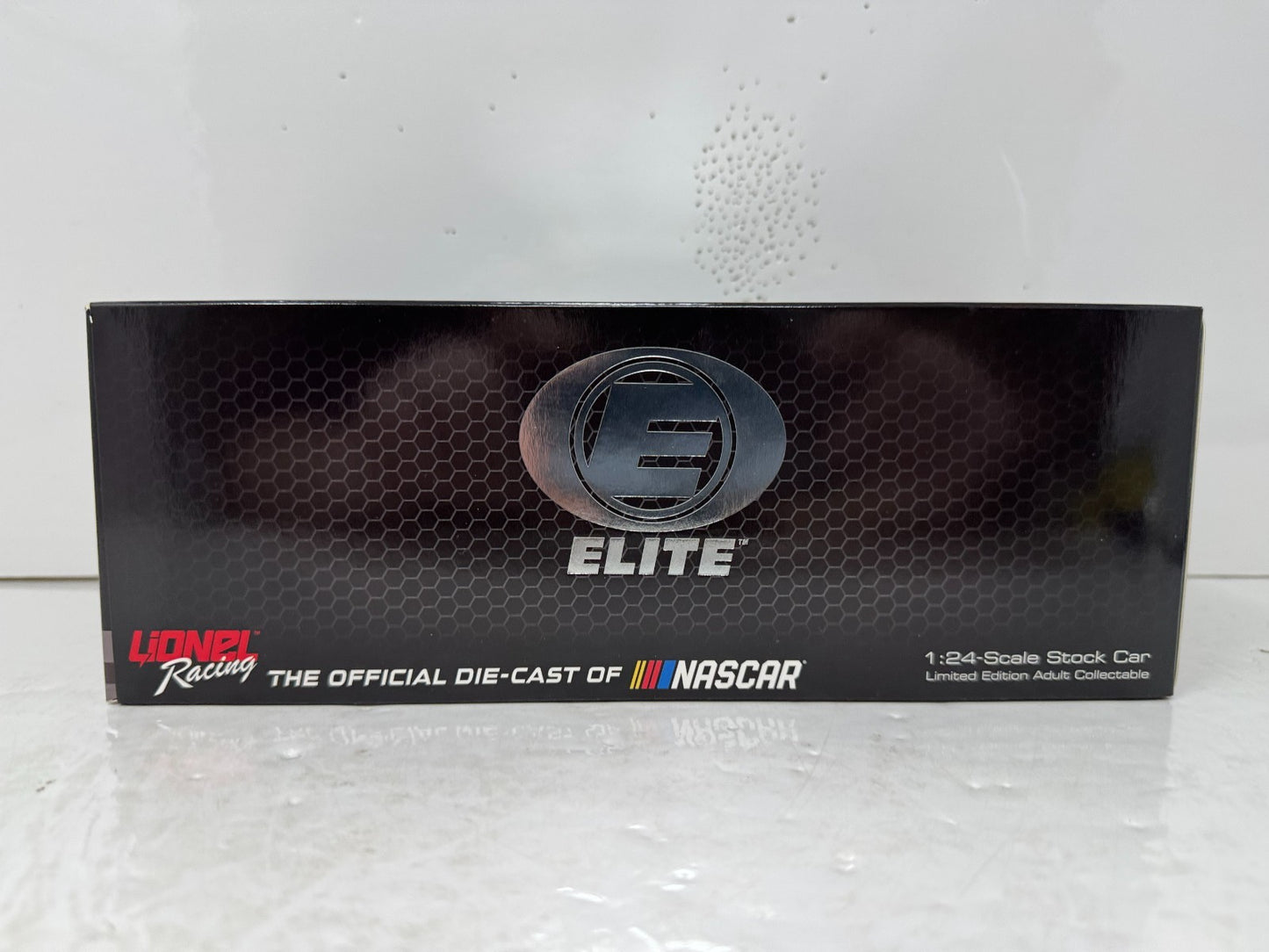 Lionel NASCAR Elite #9 Chase Elliott Llumar COTA Win Camaro 1:24 Diecast