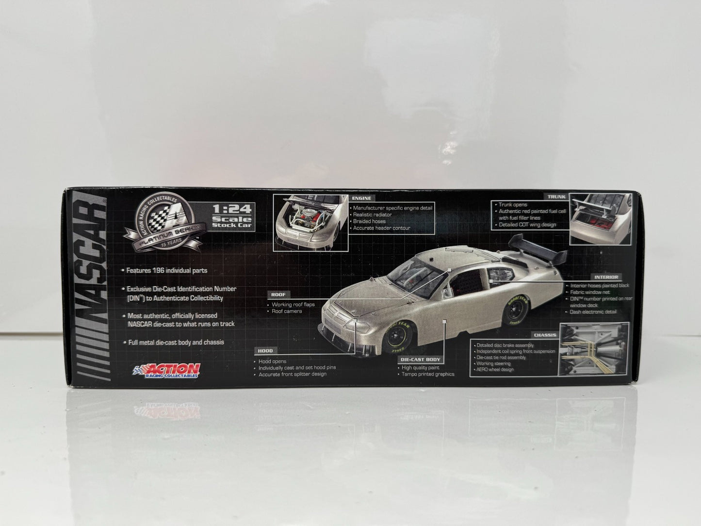 Action NASCAR Kasey Kahne #9 Budweiser 2009 Dodge Charger 1:24 Diecast