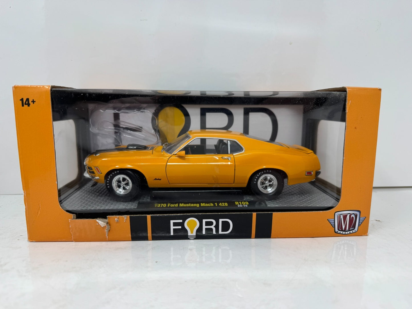M2 Machines 1970 Ford Mustang Mach 1 428 1:24 Diecast
