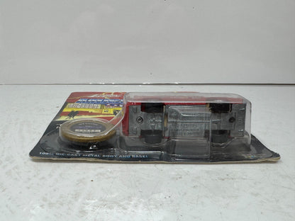 Johnny Lightning Muscle Cars U.S.A 1970 Plymouth Superbird 1:64 Diecast