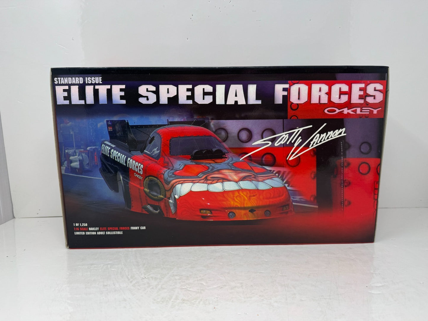 Milestone Scotty Cannon NHRA Oakley Special Forces Firebird Funny Car 1:16 Scale