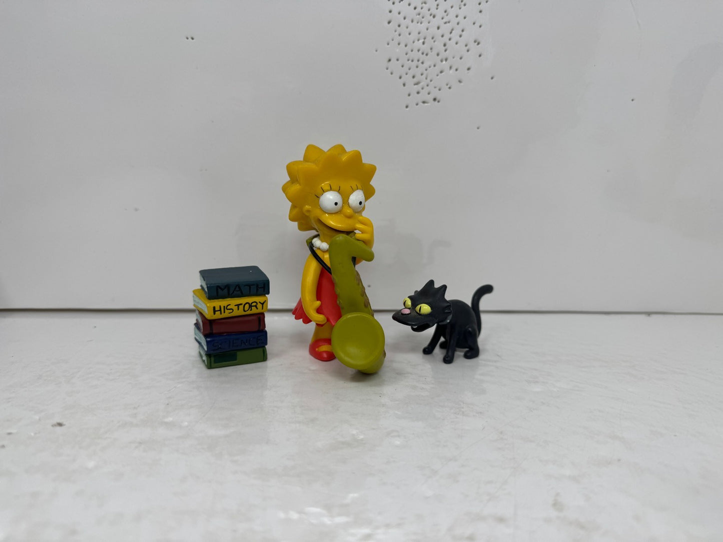 Simpsons World of Springfield Simpson Family Living Room Playmates Playset