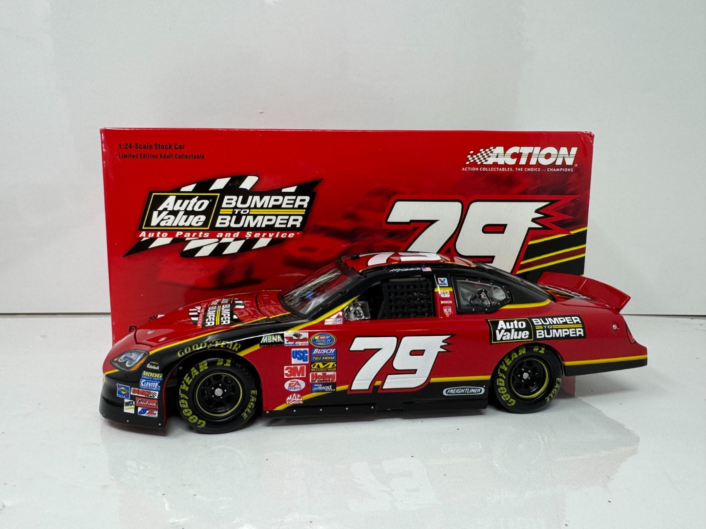 Action NASCAR Kasey Kahne #79 Bumper to Bumper 2005 Dodge Charger 1:24 Diecast