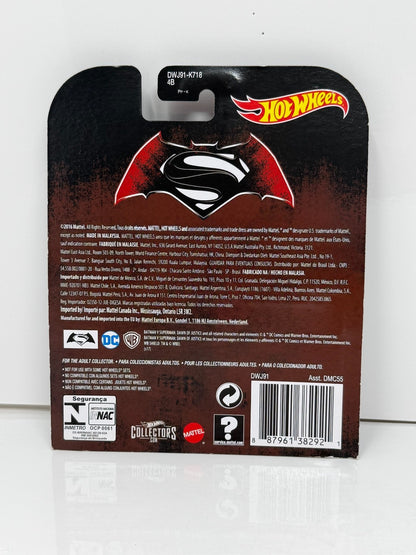 Hot Wheels Retro Entertainment Batman v Superman Batmobile 1:64 Diecast
