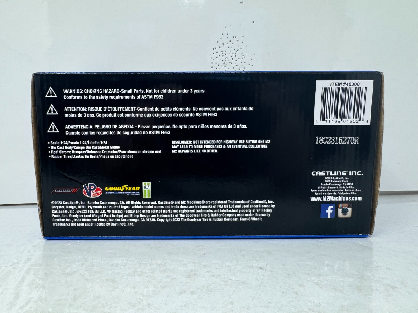 M2 Machines 1970 Dodge Challenger RT HEMI VP Racing CHASE 1:24 Diecast Gold Rims