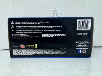 M2 Machines 1970 Dodge Challenger RT HEMI VP Racing CHASE 1:24 Diecast Gold Rims