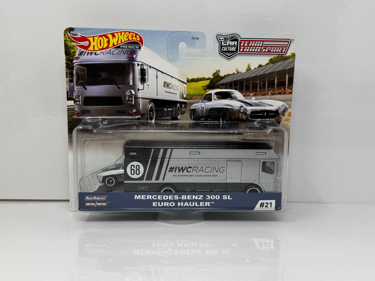 Hot Wheels Premium Team Transport #21 Mercedes-Benz 300 SL & Hauler 1:64 Diecast
