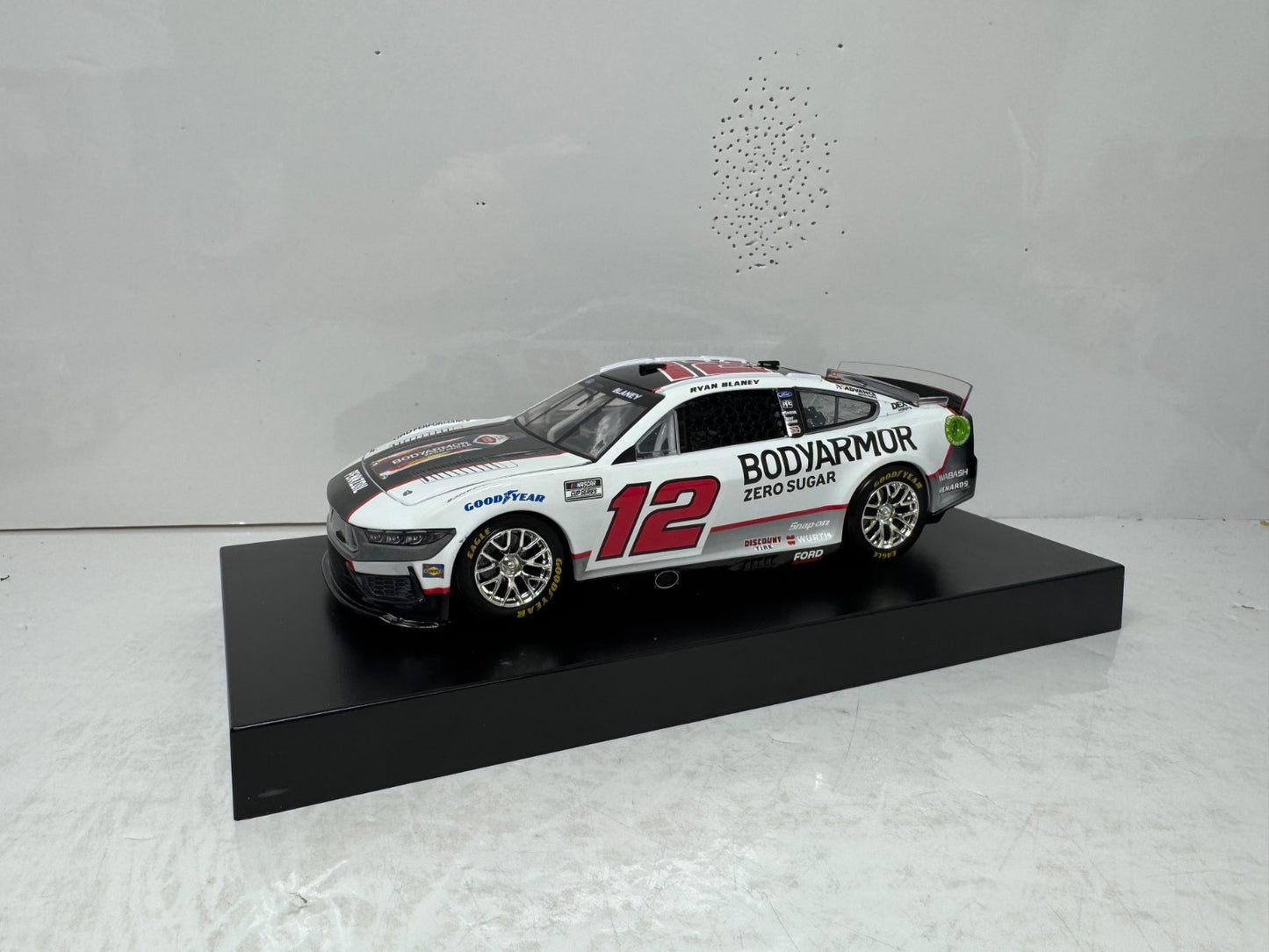Lionel Nascar #12 Ryan Blaney Body Armor Zero Sugar 2024 Mustang 1:24 Diecast