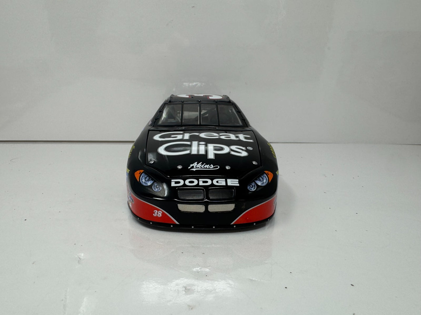 Action NASCAR Kasey Kahne #38 Great Clips 2004 Dodge Intrepid 1:24 Diecast