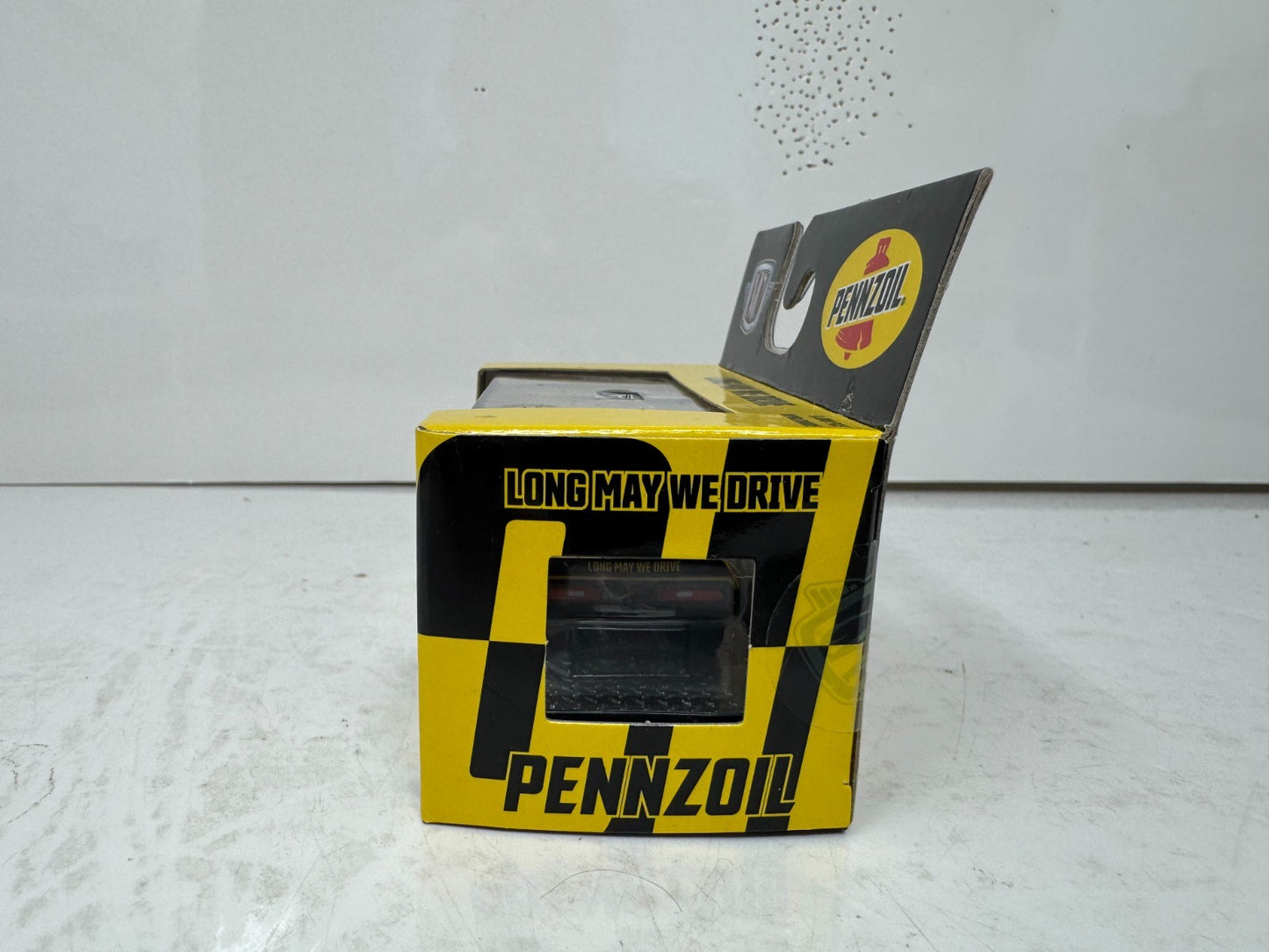 M2 Machines Pennzoil 1971 Dodge Challenger Funny Car 1:64 Diecast