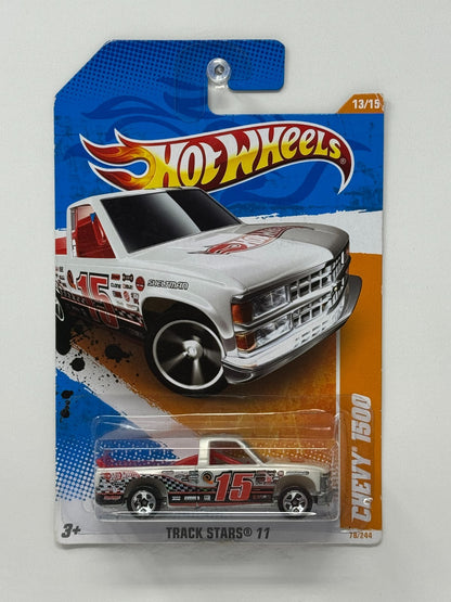 Hot Wheels Track Stars Chevy 1500 1:64 Diecast