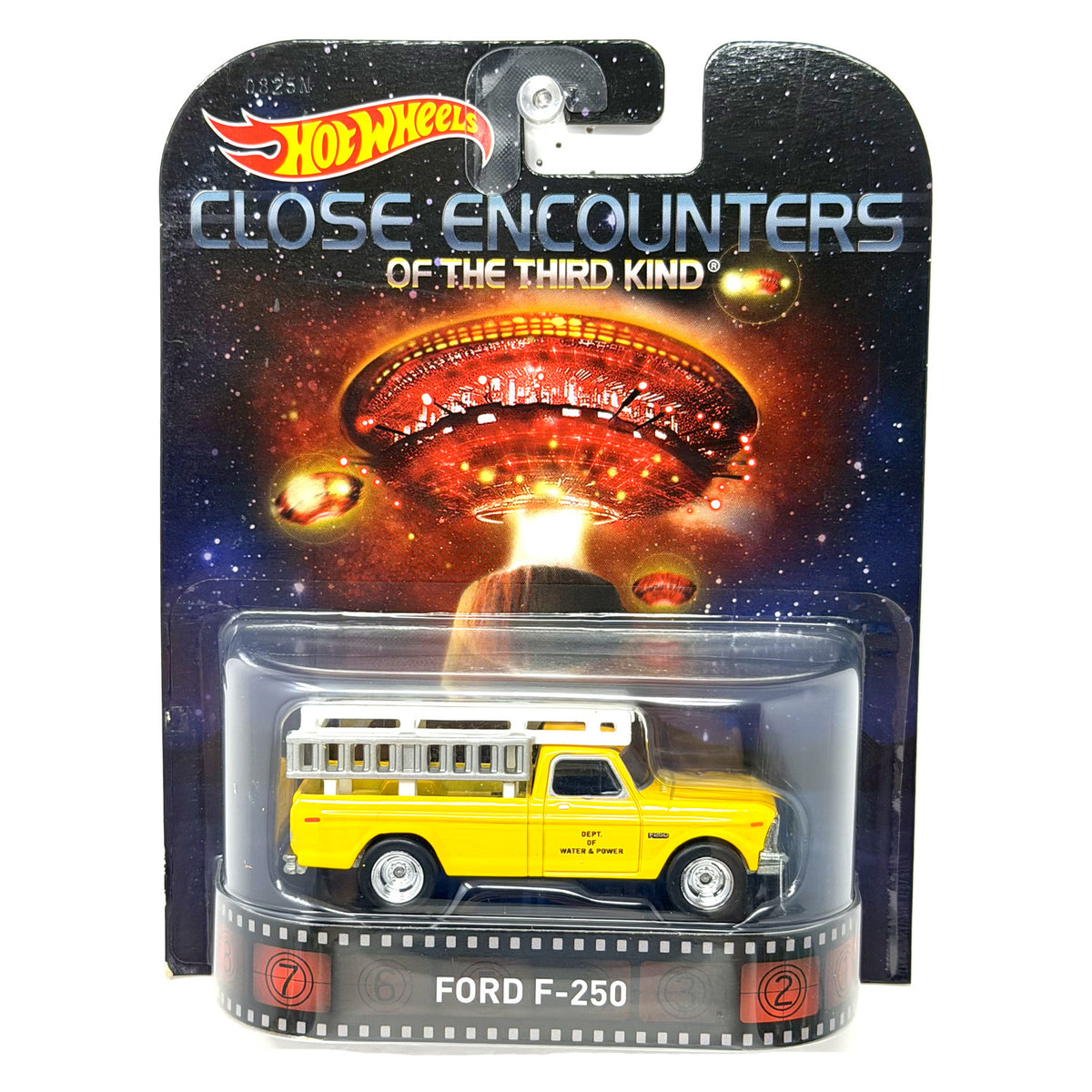 Hot Wheels Retro Entertainment Close Encounters Ford F-250 1:64 Diecast Yellow