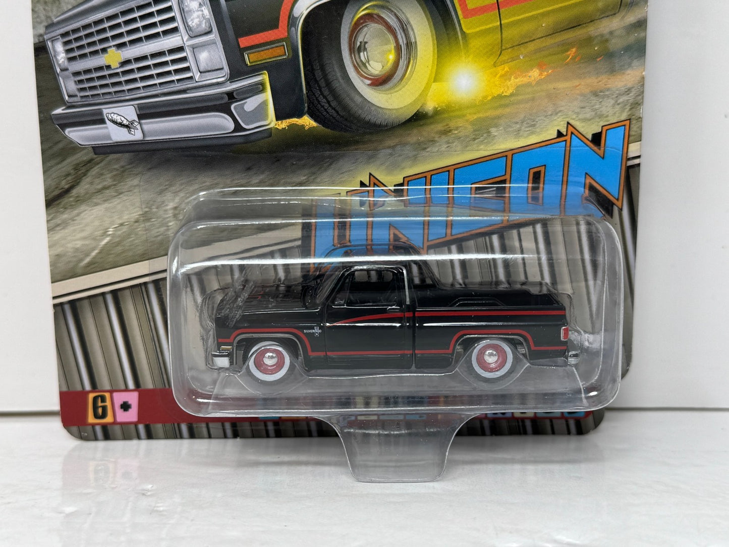 Auto World House of Cars 1983 Chevrolet Silverado Unicon 1:64 Diecast
