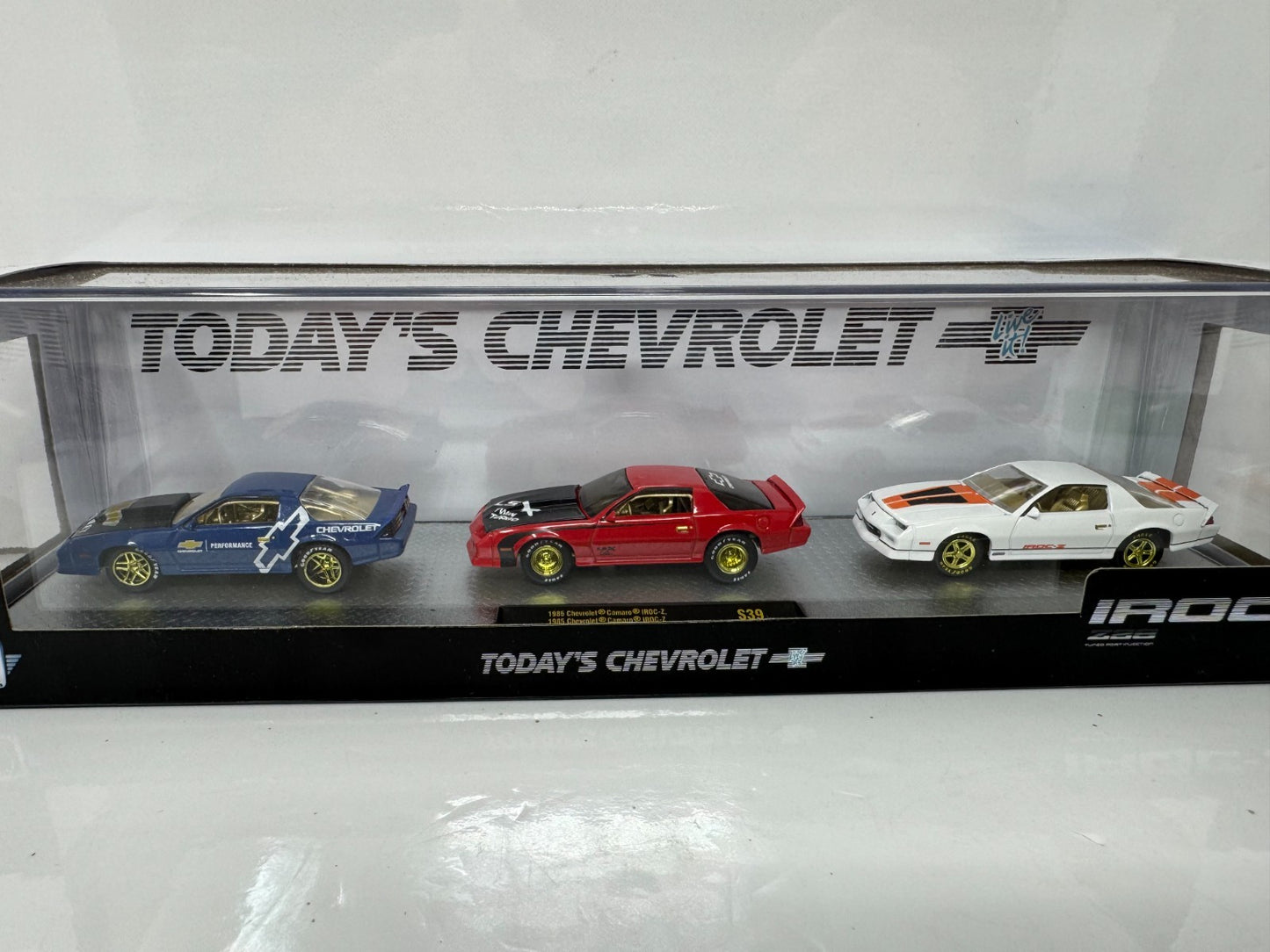M2 Machines Today's Chevrolet IROC-Z 1985 Camaro 3 Car Set CHASE 1:64 Diecast