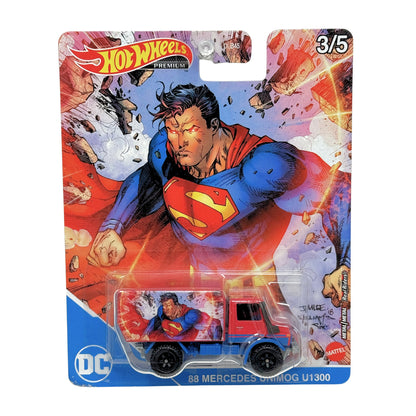 Hot Wheels Premium DC Superman 1988 Mercedes Unimog U1300 1:64 Diecast