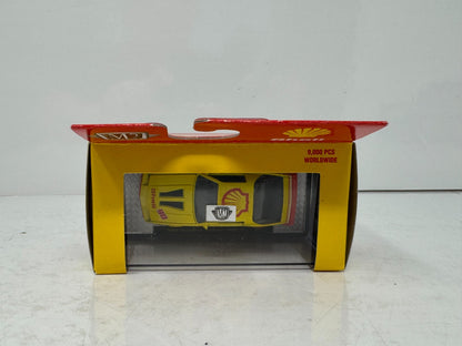 M2 Machines Shell 1990 Chevrolet Camaro IROC-Z 1:64 Diecast