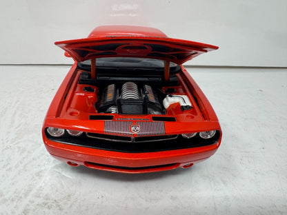 Maisto 2006 Dodge Challenger Concept 1:18 Diecast Special Edition