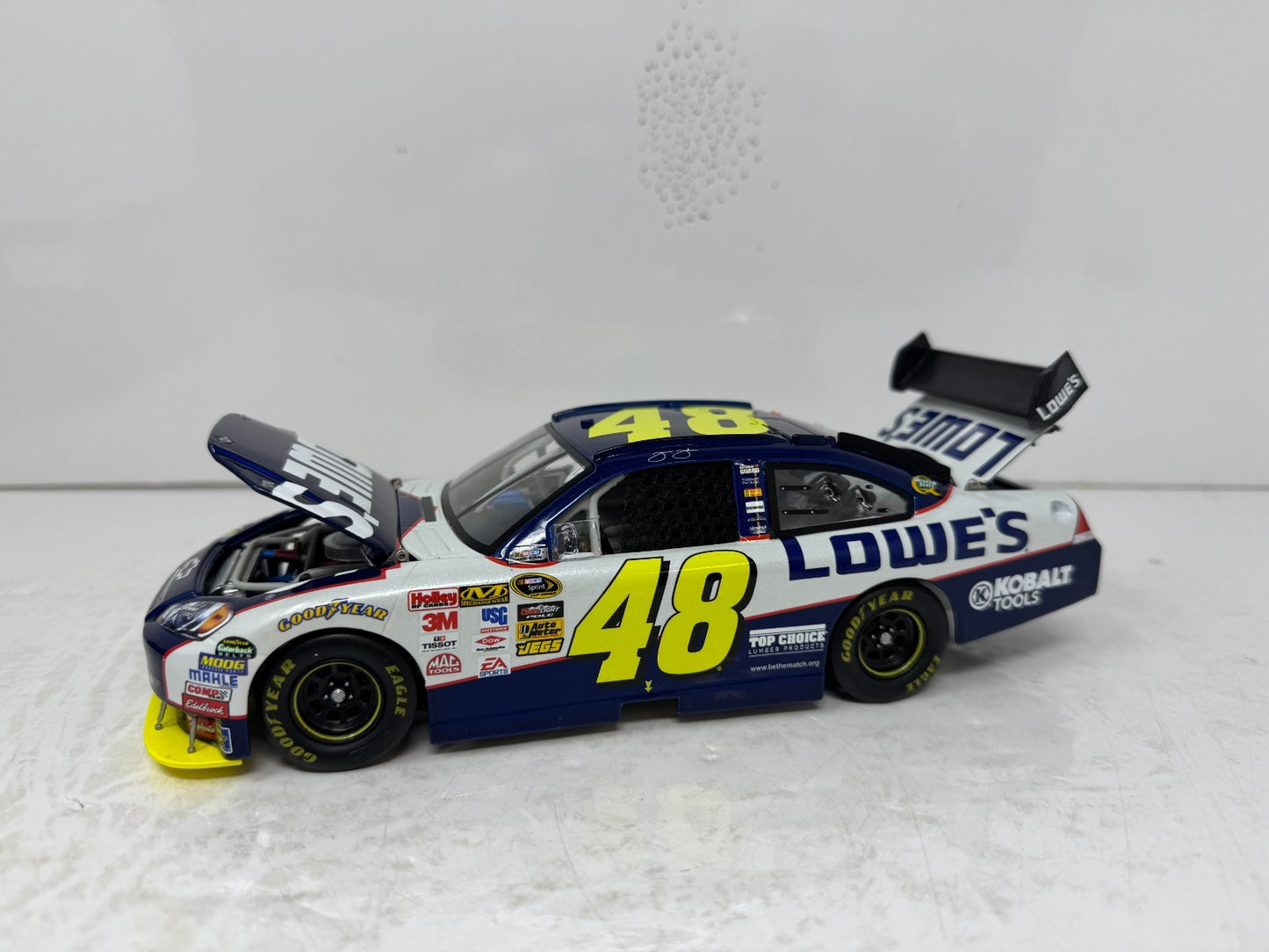 Action Nascar #48 Jimmie Johnson Lowe's 2010 Impala 1:24 Diecast