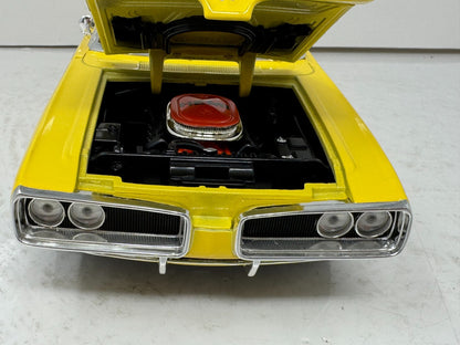 Yat Ming Road Signature 1970 Dodge Coronet R/T 1:18 Diecast Limited Edition