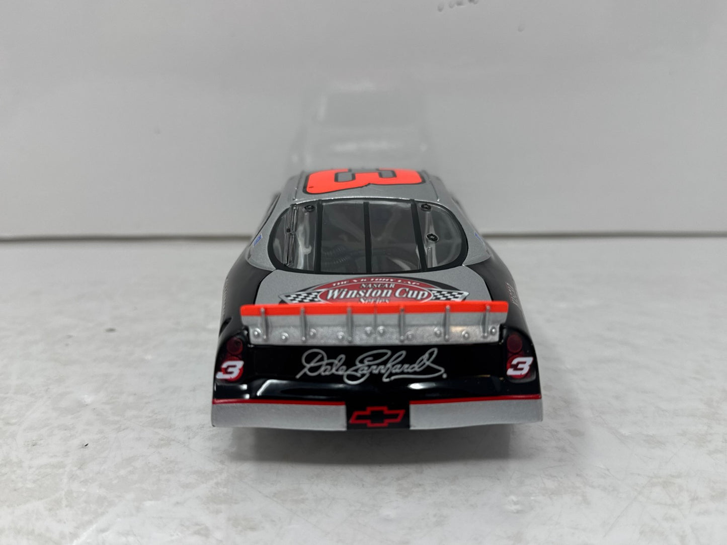 Action Nascar #3 Dale Earnhardt Victory Lap 7x Champion 2003 1:24 Diecast