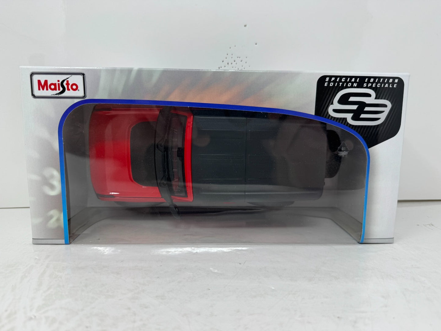 Maisto Special Edition 2021 Ford Bronco Wildtrak 1:18 Diecast Model Red