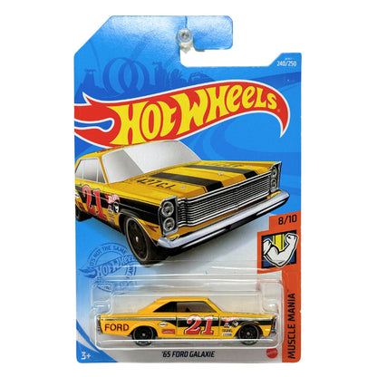 Hot Wheels Treasure Hunt Muscle Mania 1965 Ford Galaxie 1:64 Diecast