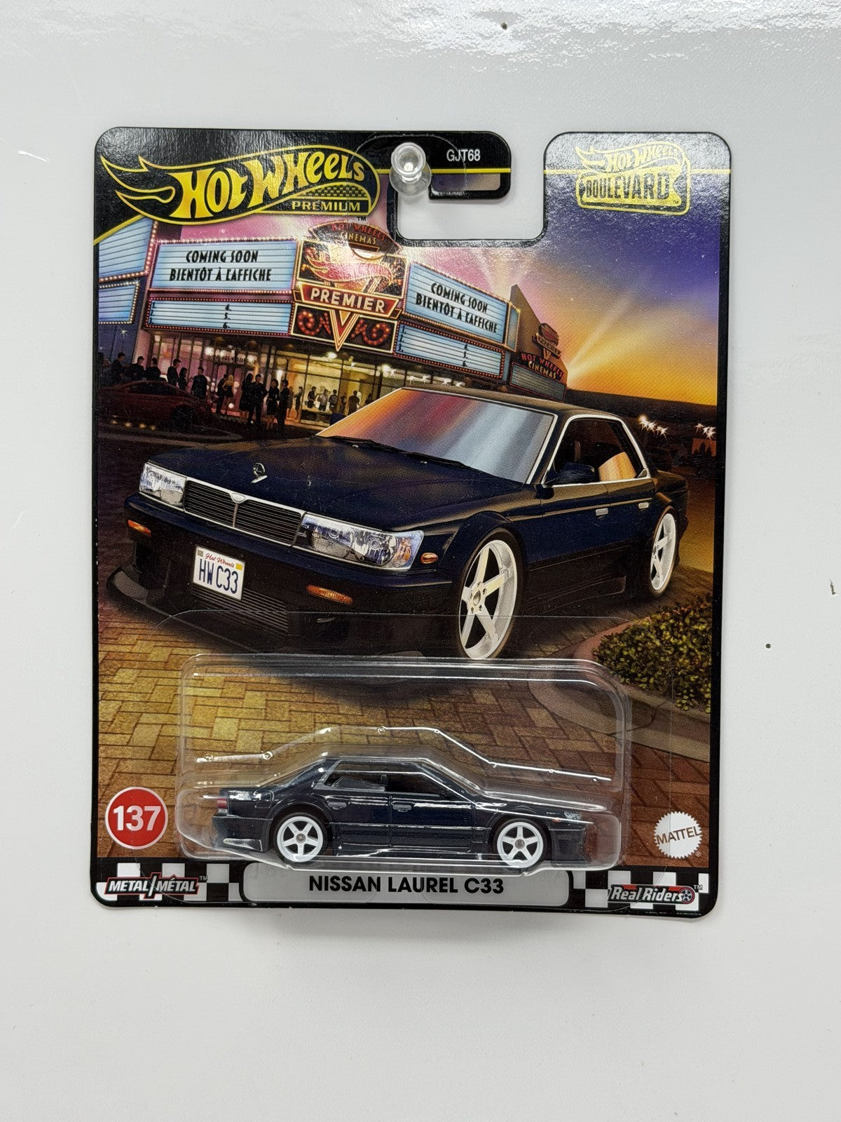 Hot Wheels Premium Boulevard #137 Nissan Laurel C33 1:64 Diecast