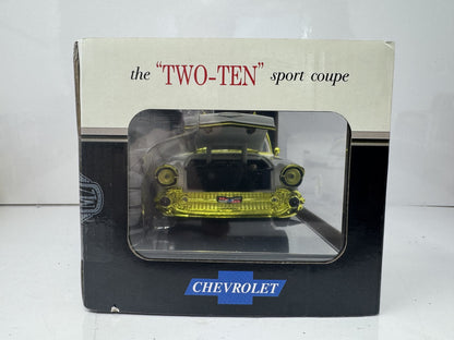 M2 Machines Chevrolet 1957 Chevrolet 210 Hardtop CHASE 1:24 Diecast