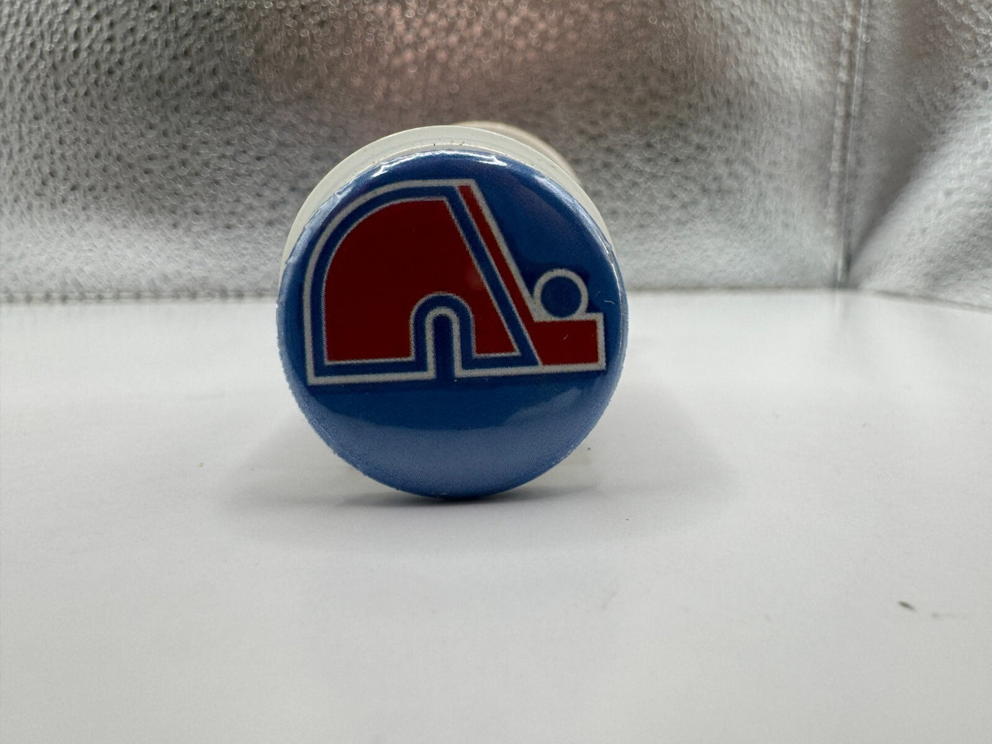Quebec Nordiques NHL Hockey Team Pin-back Button UDT1