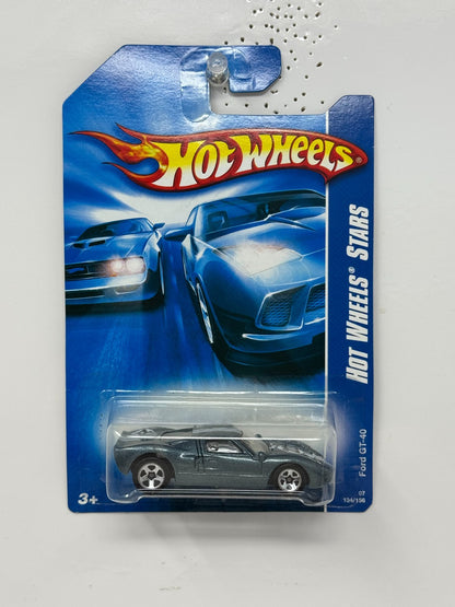 Hot Wheels Stars Ford GT-40 1:64 Diecast Gray