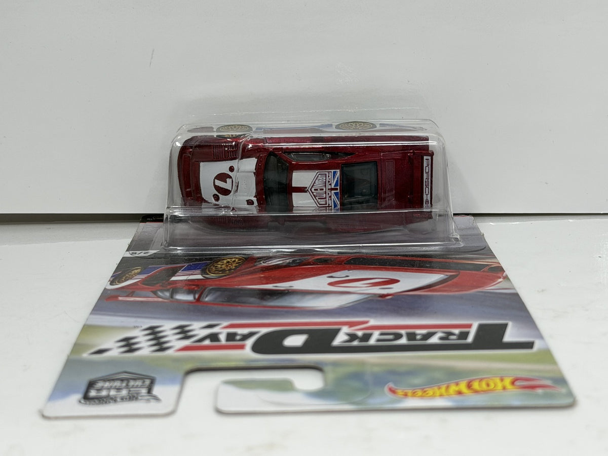 Hot Wheels Track Day 1978 Porsche 935 1:64 Diecast Real Riders