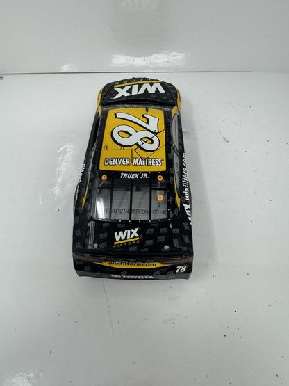Lionel NASCAR Martin Truex Jr. #78 Wix Filters 2017 Toyota Camry 1:24 Diecast