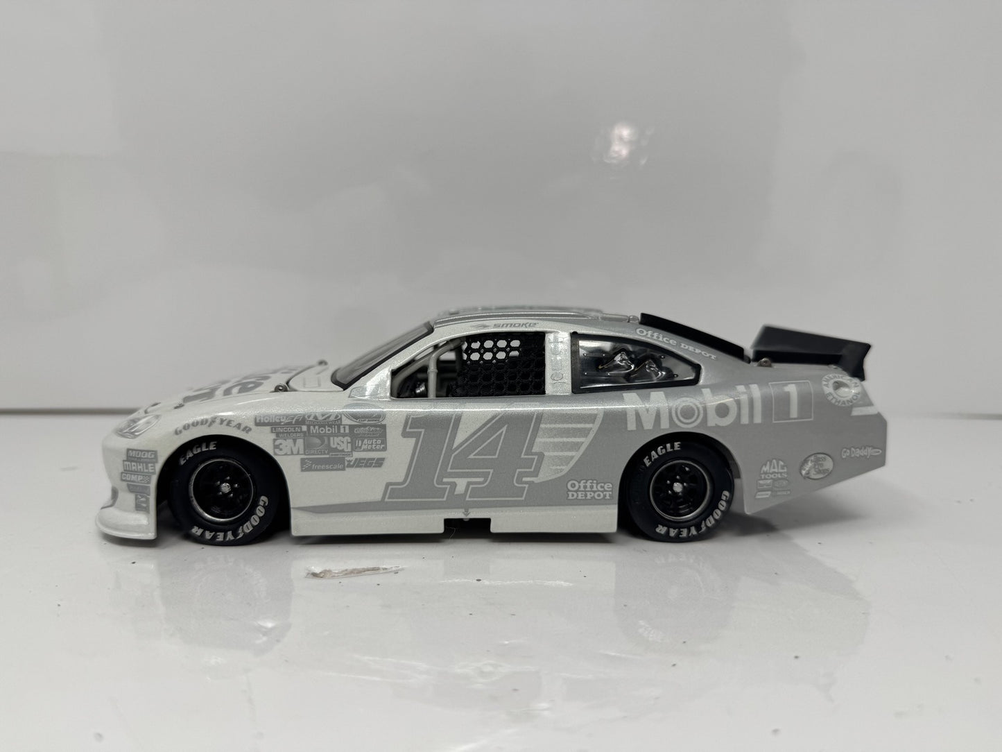 Lionel NASCAR Tony Stewart #14 Office Depot ICE 2012 Chevy Impala 1:24 Diecast