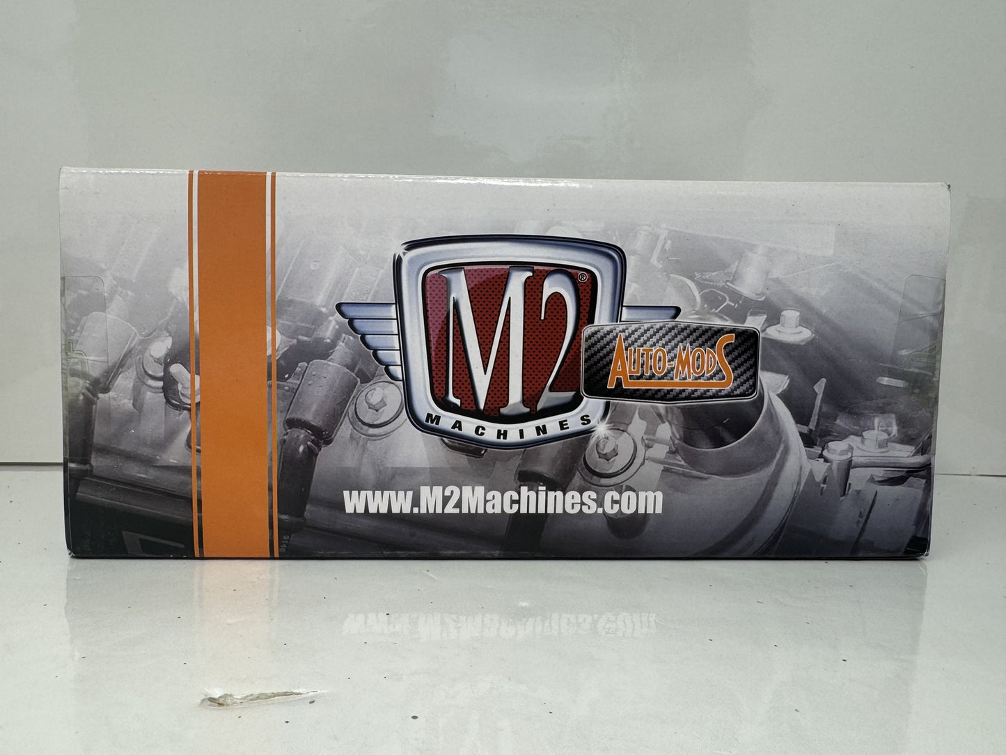 M2 Machines Auto Mods 1957 Chevrolet Bel Air Convertible 1:24 Diecast