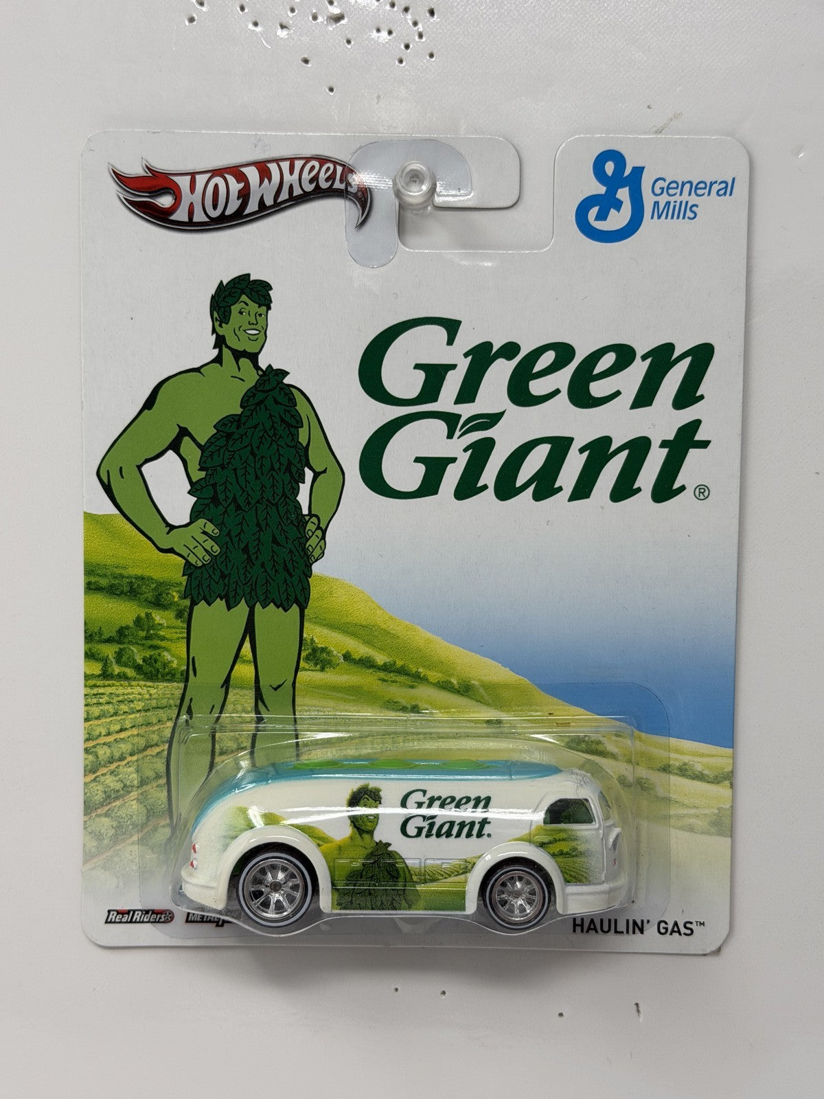 Hot Wheels Green Giant Haulin' Gas 1:64 Diecast Real Riders