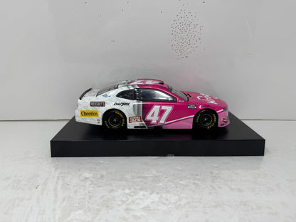 Lionel NASCAR #47 Ricky Stenhouse Jr Kroger Pink Camaro ZL1 1:24 Diecast